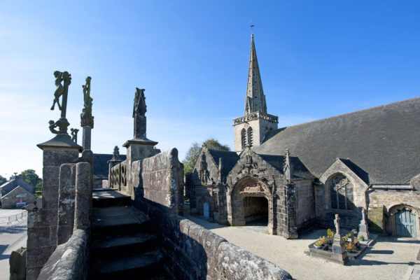 Les enclos paroissiaux